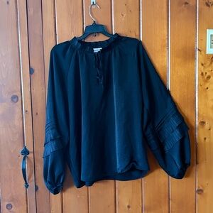 Gibson Latimer Black Blouse with Pleated Sleeves